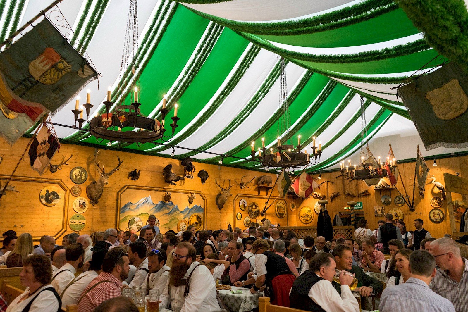 Armbrustschützenzelt - Munich Oktoberfest Beer Tent