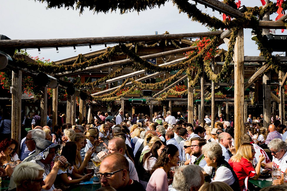 Käfer Wiesnschänke - Munich Oktoberfest Festival Tent