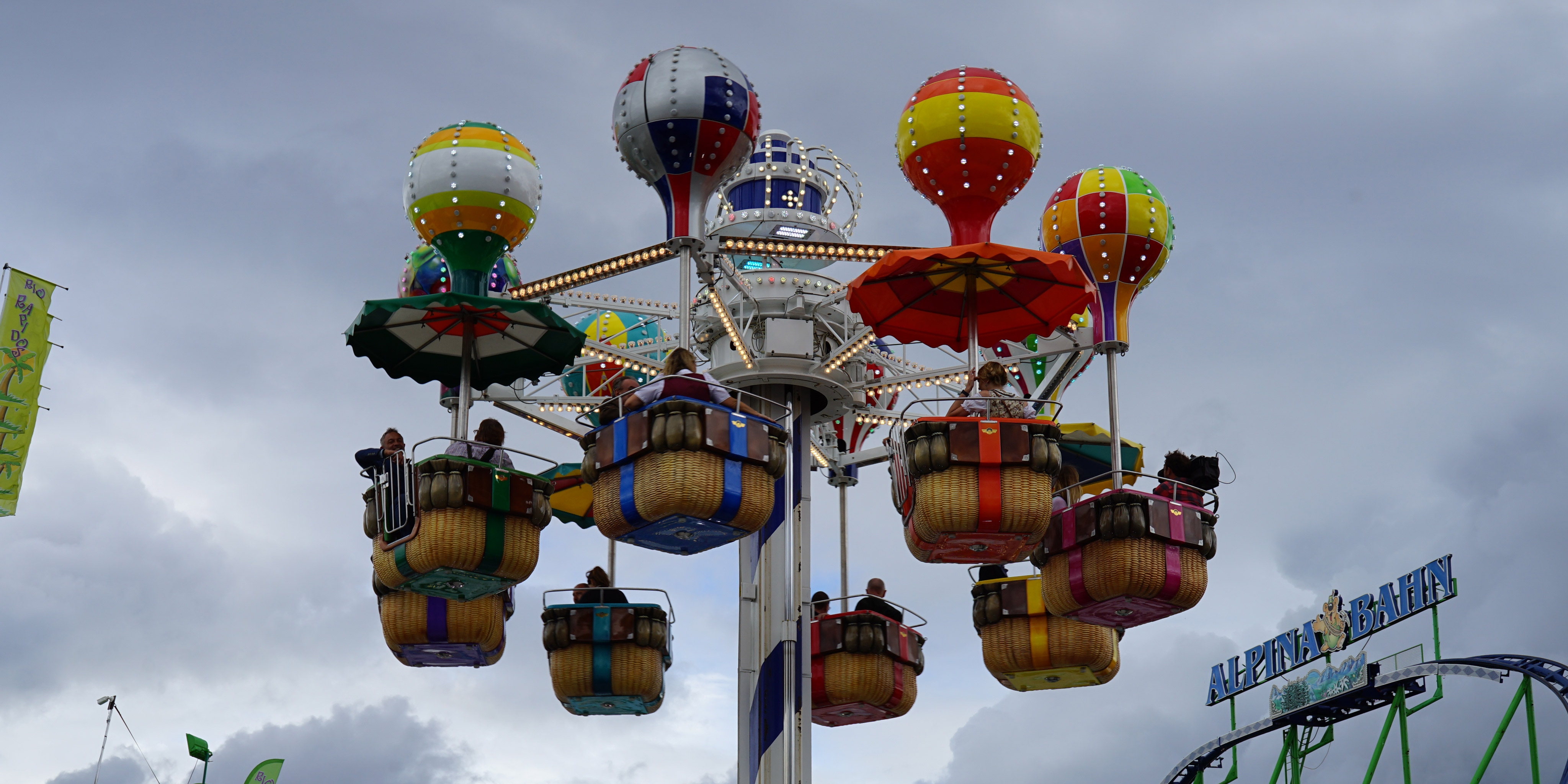Ballonfahrt - Children's Carousel at the Oktoberfest